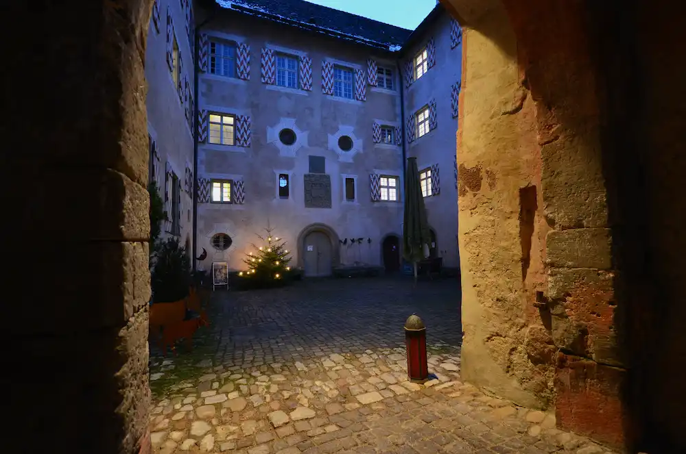 Kultur und Gaumenschmaus im Wasserschloss in Glatt